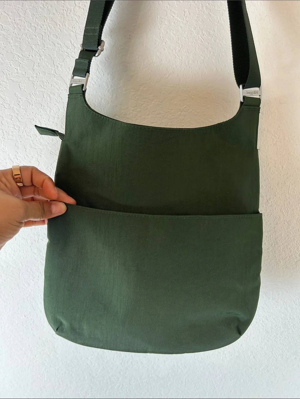 Baggallini  Big zipper Dark Green Crossbody Bag with Strap